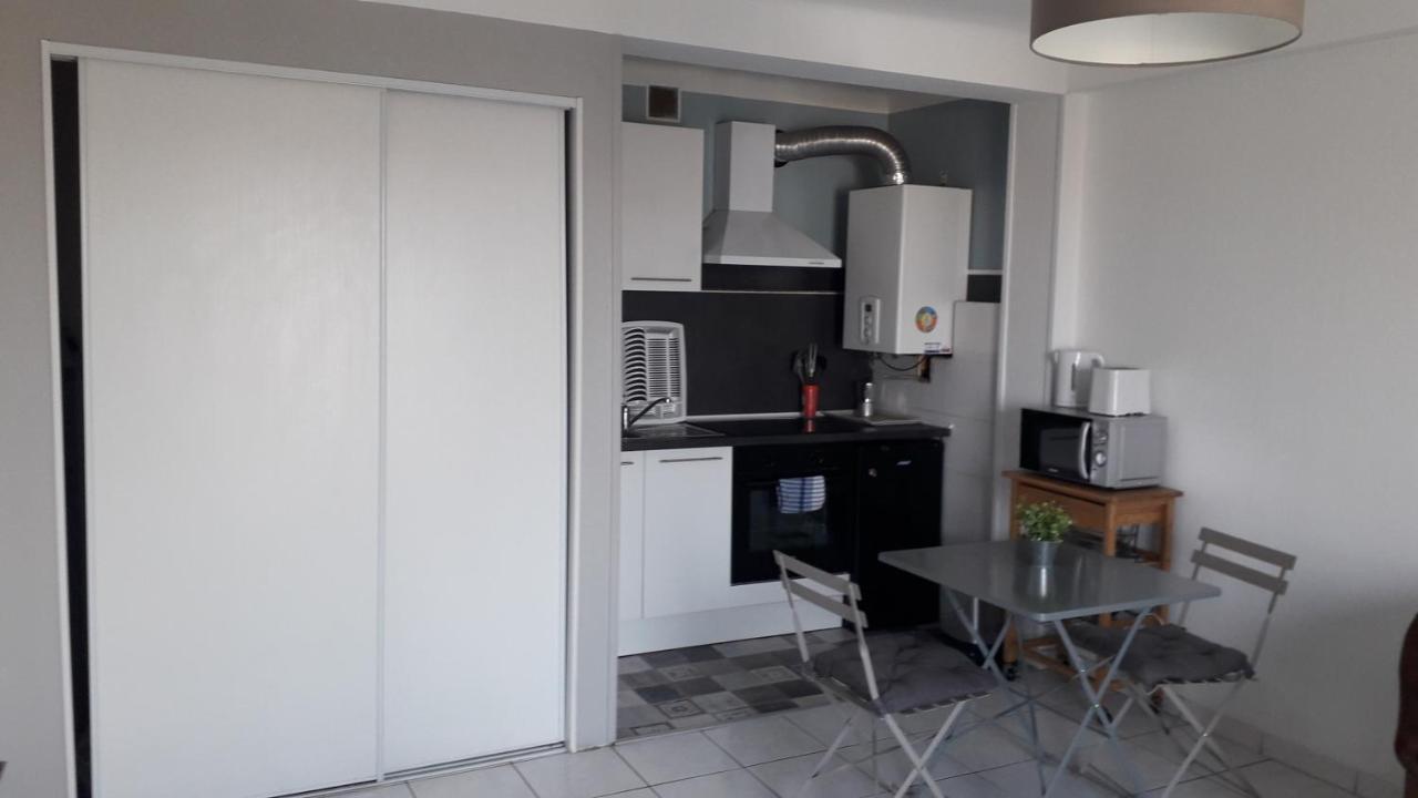 Residence d'Anjou - Grand studio avec balcon et parking privatif Perpignan Extérieur photo