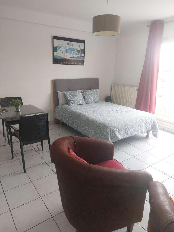Residence d'Anjou - Grand studio avec balcon et parking privatif Perpignan Extérieur photo
